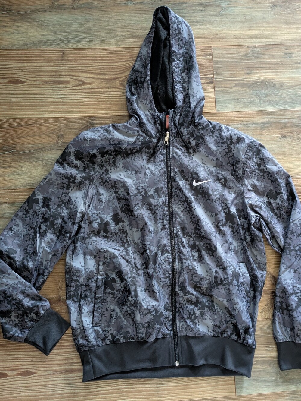 Nike The Athletic Dept Gray Camo Full-Zip Hooded Windbreaker Jacket Men's Medium
